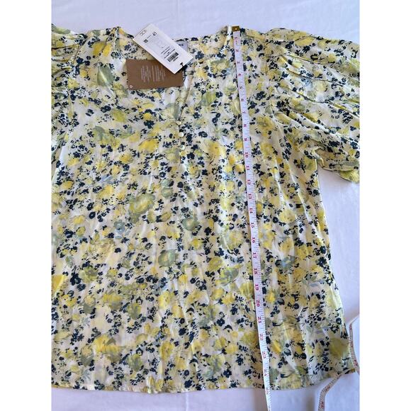 NWT Aware by Vero Moda Tilly Split Neck Blouse Chardonnay Floral Size Large - Picture 11 of 15